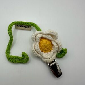 FLOWER CROCHET BABY GIRL PACIFIER HOLDER